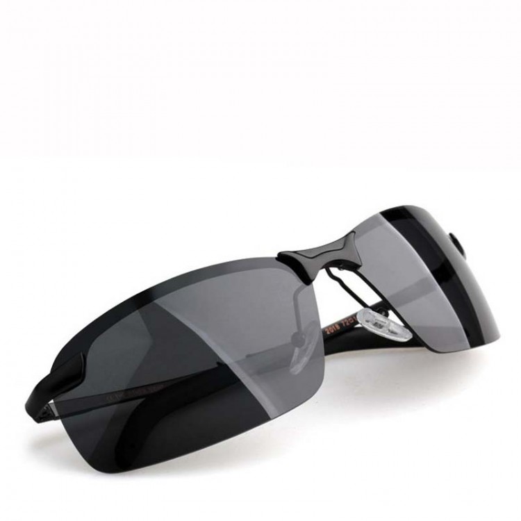 Round sunglasses