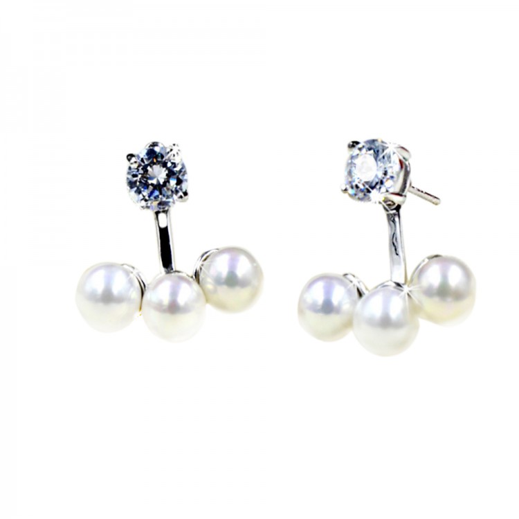 Three pearls earrings 