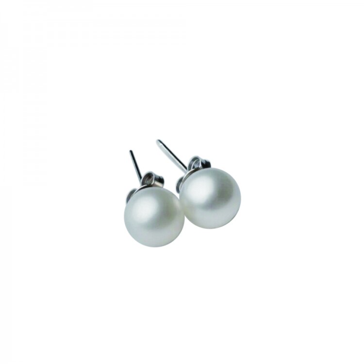 Pearl earrings 